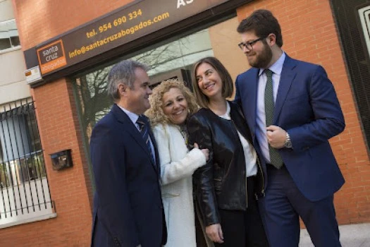 Santa Cruz Abogados y Economistas