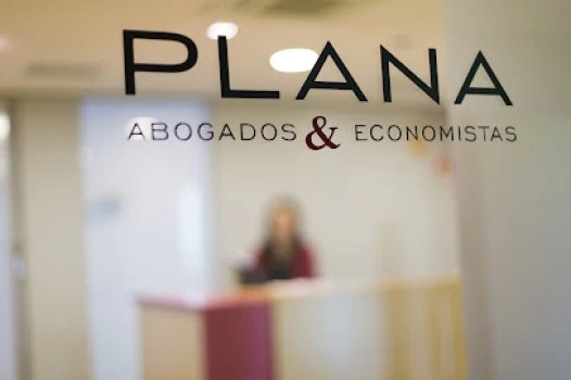 Plana Abogados &amp; Economistas