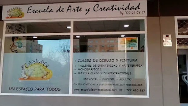 ESCUELA DE ARTE Y CREATIVIDAD CASIOPEA