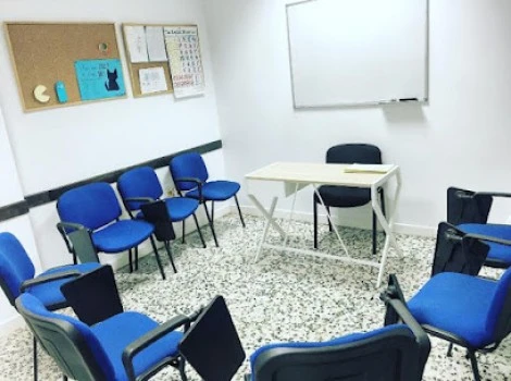 Academia de Idiomas Tuiza
