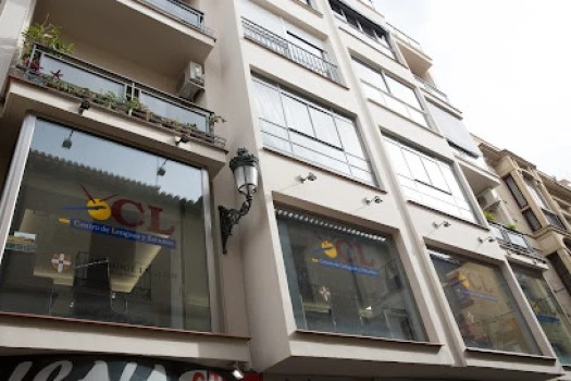 Centro de lenguas y estudios