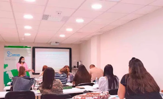 Academia de Oposiciones Santa Clara S.E.I.