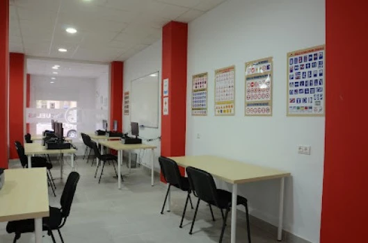 AUTOESCUELA MOLINA SÁNCHEZ (GARRUCHA)