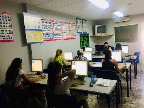 Auto Escuela Virgen Del Carmen