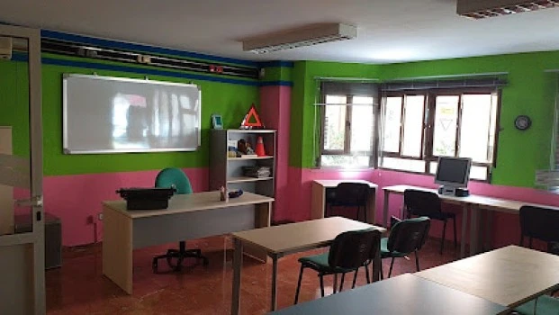 Autoescuela Highway SL