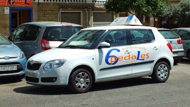 AUTOESCUELA 6PEDALES