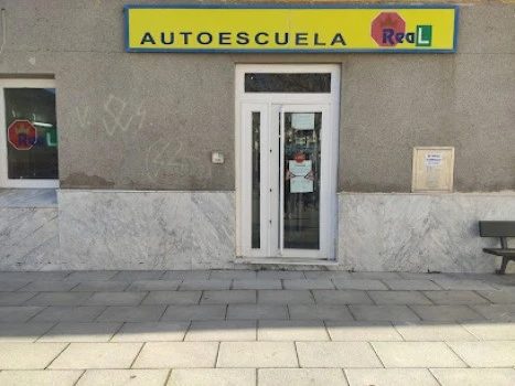 Autoescuela Real | Yuncler