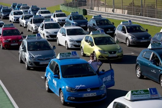 Grupo de autoescuelas Avae