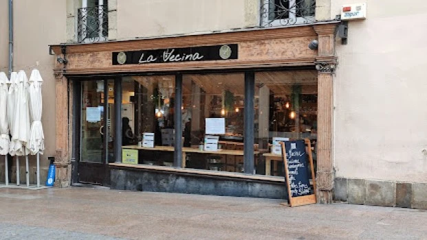 La Vecina