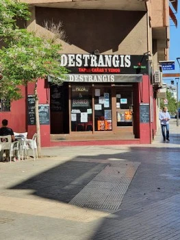 Destrangis Tapas, Cañas y Vinos