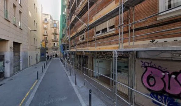 Una Más bar