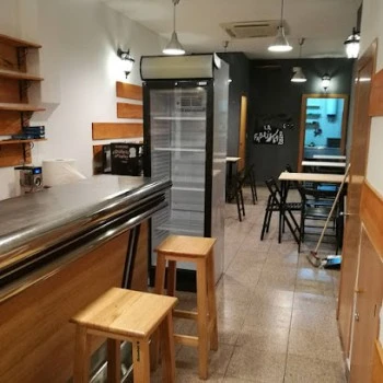La FABRIKA bar