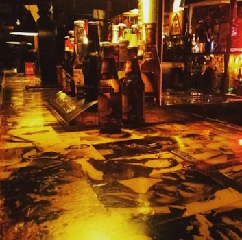 Cambalache Rock Bar