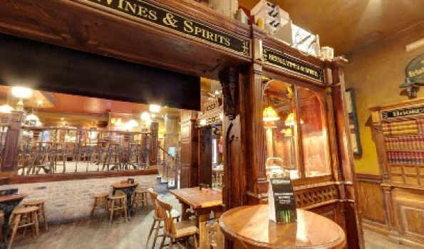 The Red Lion (Irish pub)