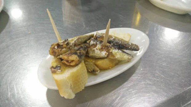 Bar Tello
