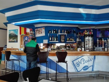 Nicas Café-Bar