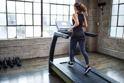 Rocfit - Máquinas de gimnasio y equipamiento fitness
