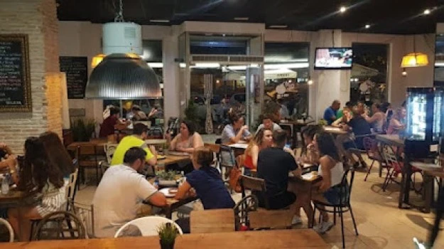 Raff Tapas &amp; Bar