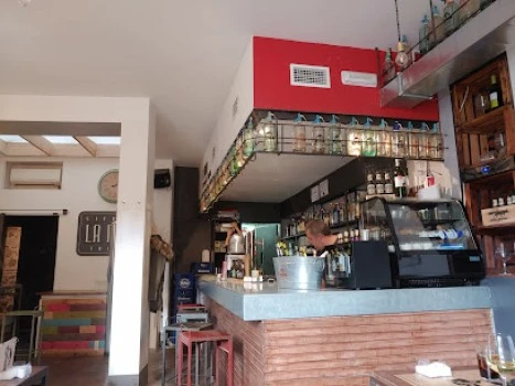 La Mona Bar