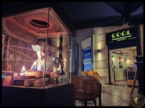 Cool Bar