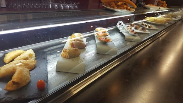 MORRIS GASTROBAR