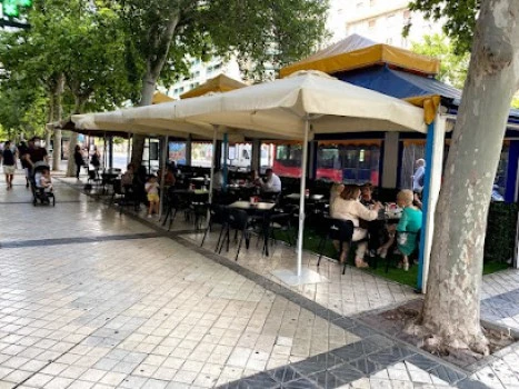 Café Bar New chambolier