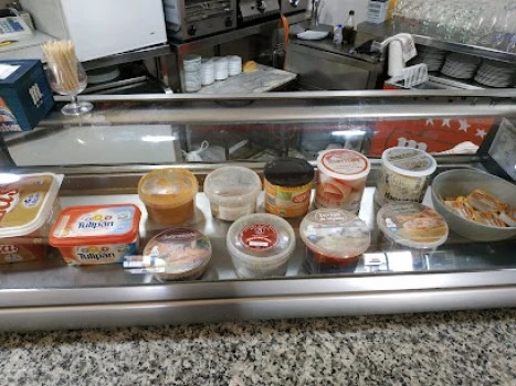 Café Bar REYES