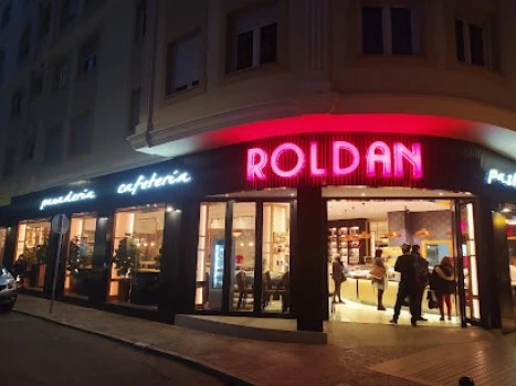 Cafetería pastelería heladería Roldán