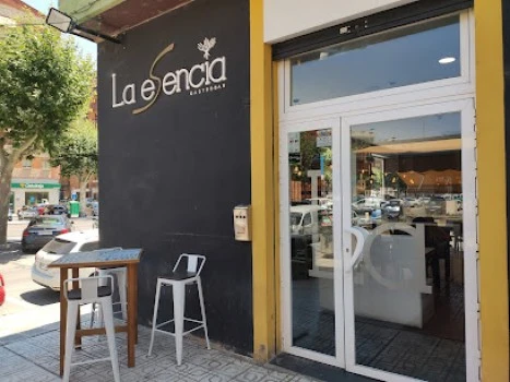 La Esencia, Gastrobar