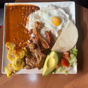 CAFÉ BAR PLATA