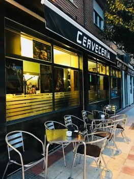 Café Bar 24