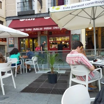 Corner Café
