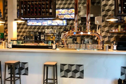 Bar Pirámides
