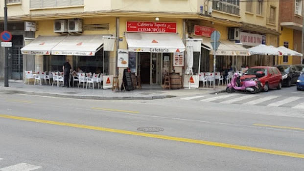 Cafeteria Cosmopolis