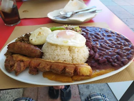 Pan y Cafe - El Dorado