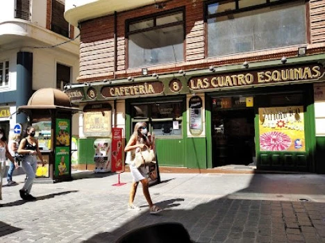 El Jamoncico Las Cuatro Esquinas.