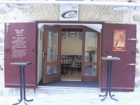 CAQUI'S BAR