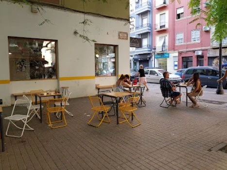 Los Picos Café
