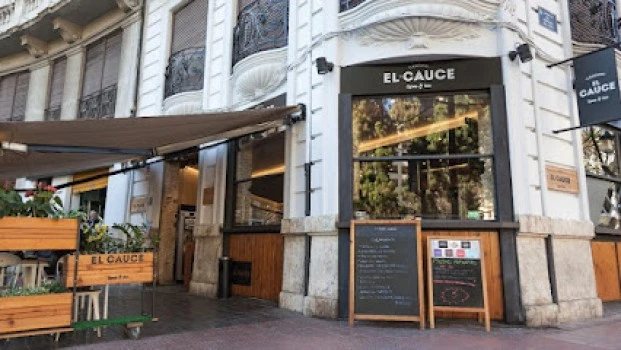 El Cauce Bar &amp; Tapas
