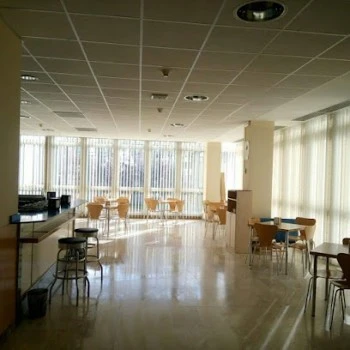 Cafetería de Usos Múltiples