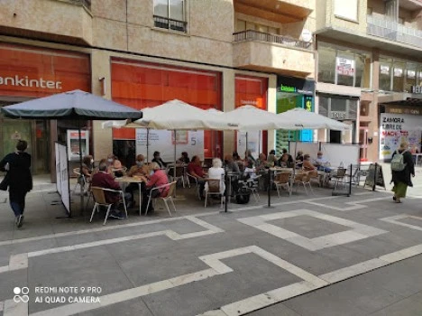 Dolfos Cafetería