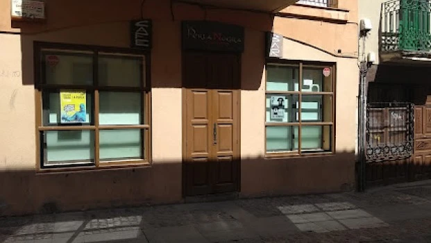 La Perla Zamora