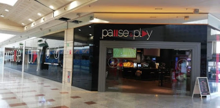 Salón de juego Pause&amp;Play C.C. Gorbeia