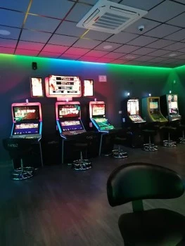 Salon de Juego Papiro