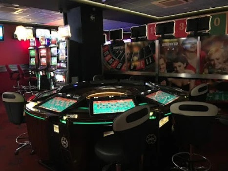 Universo Salón De Juego Y Apuestas Deportivas Gran Via