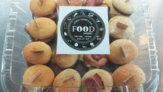 Food Market / Jordi Jaimejuan