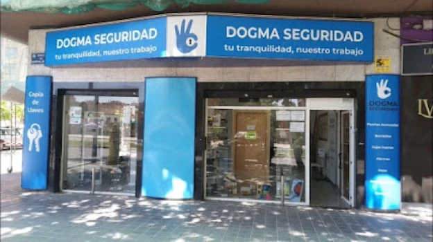 Cerrajero 24 horas Dogma Seguridad, S.L