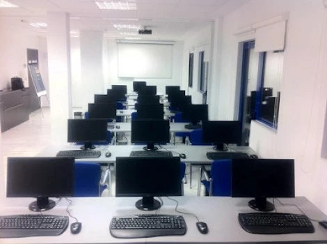 FP Gestión. Cursos Informatica. Cursos Ingles. Centro Homologado SERVEF.