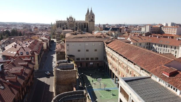 Colegio Carmelitas Nuestra Señora del Carmen - Fundación Vedruna Educación
