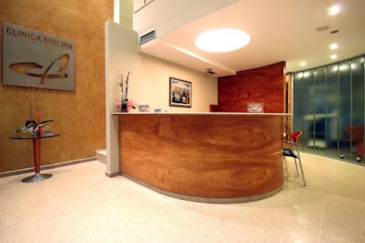 Clínica Dental Molina
